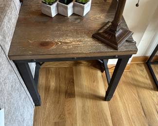 Steve Silver Co Jersey Antiqued Side Table