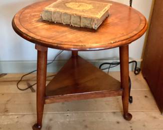 Cherry tavern table