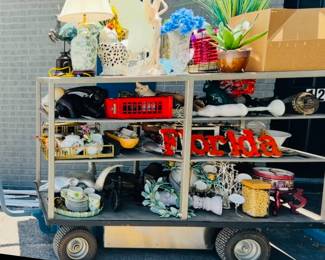 Powerful restocking large electric cart