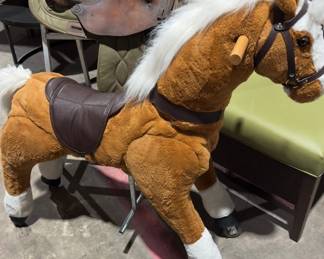 Walking gliding Horse