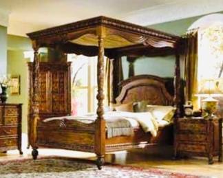 Queen Canopy Island Tropical bed with the Mattress