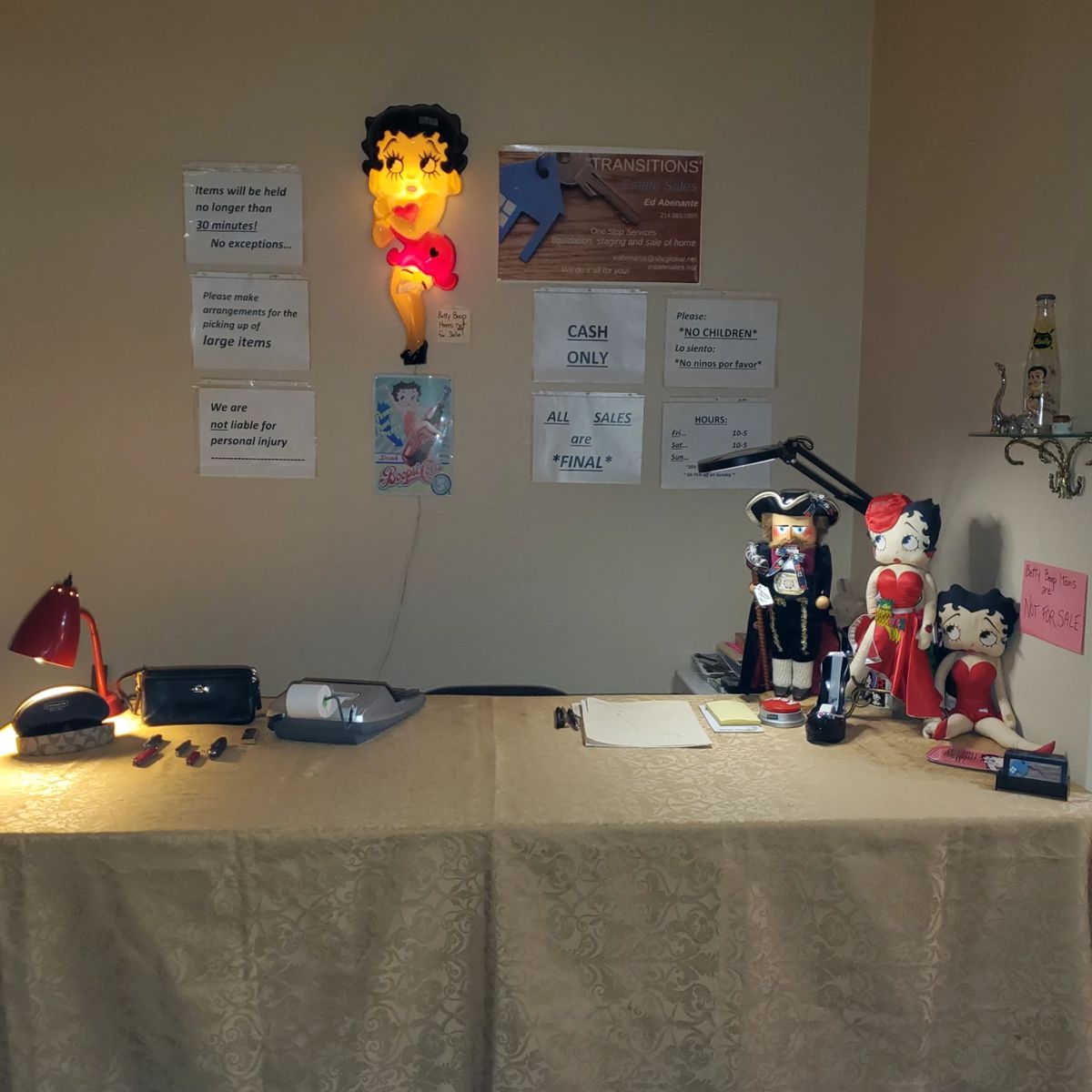    *****BETTY BOOP ITEMS ARE NOT FOR SALE*****