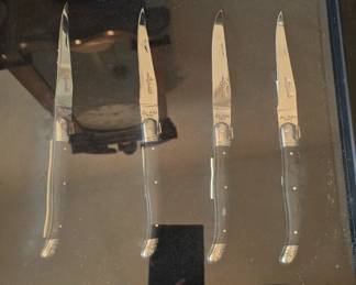 Set of 6 Laquiole Steak Knives!