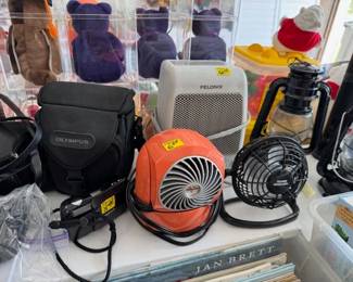 Deer stand lights and fans