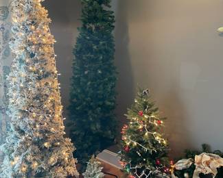 Christmas trees & decorations
