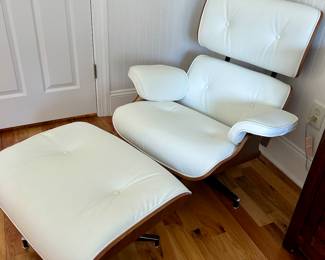 reproduction Eames chair