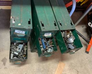#129	metal storage tray with contain	 $20.00 
#128	metal storage tray with contains	 $20.00 
 
#127	 metal storage trays with contain	 $20.00