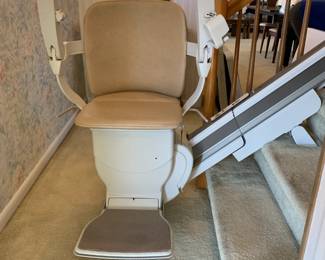 #4	Intertek model 600 Stair lift works straight 163 inch long YOU MOVE 	 $45.00