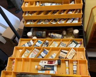 #98	tool box of oil paints and paint brushes 	 $30.00