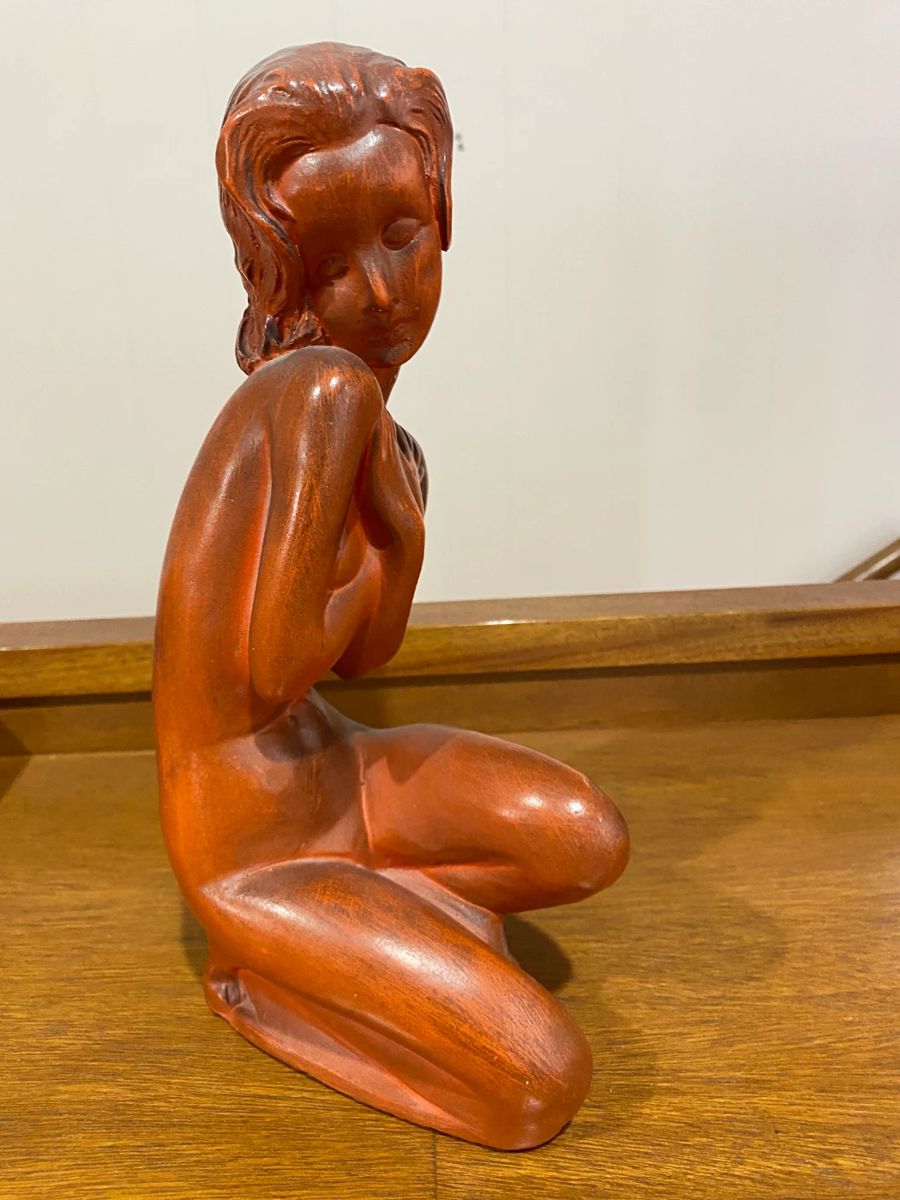 Cool Mid-Century Modern nude