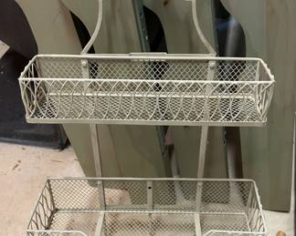 Nice metal shelf unit