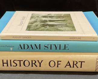 Lot 3 Art & Art History Books, Illustrated 1974-92

