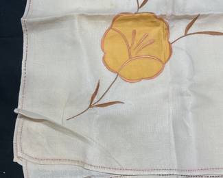 Vintage White Floral Linen Tablecloth
