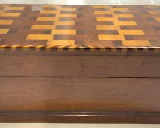 Vtg Inlaid Wood Keepsake Box Jewelry Box W Lid

