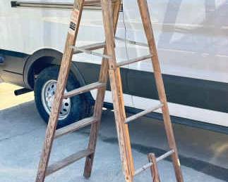 Lynn 6ft Wood Ladder

