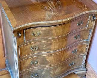 Serpentine Front Dresser With Fold Out Top
