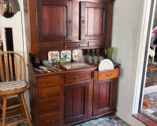 Antique mid to late 1800s Hoosier cabinet