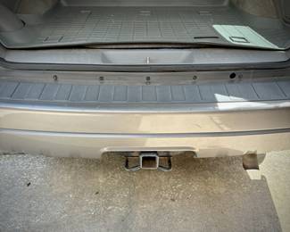 2007 Chevrolet trailblazer, 168,000 miles, fully loaded, clean title, leather seats, trailer hitch. Title available. Please note we do not give out prices before the sale.