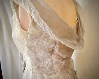 Vintage formal with matching headpiece
