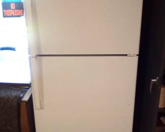 Really nice clean fridge freezer. $700 new. $150.00