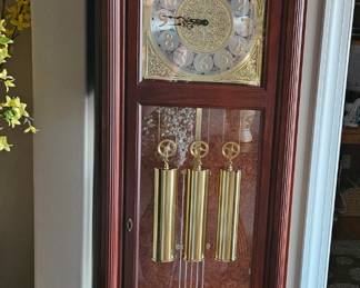 This grandfather clock is fully lit and chimes every 15 minutes--- if you choose for it to do so!! 