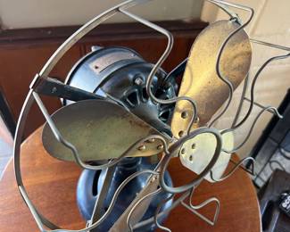 $75.   Westinghouse Model 60677  for parts , & Decor as-is no cord  or switch buttons.  