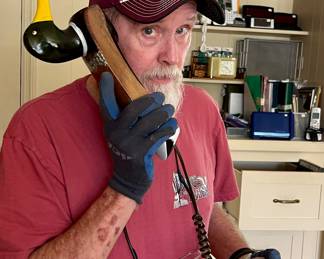 Dub testing out the fab vintage duck phone!  Quack!