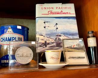 CHAMPLIN LUBRICANT VINTAGE OIL CAN.