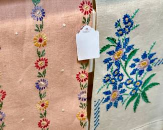 LOVELY VINTAGE LINENS.