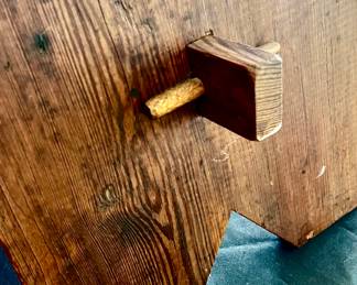 NICE TRESTLE DESIGN.