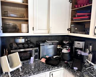 pyrex, and multiple kitchen accessories