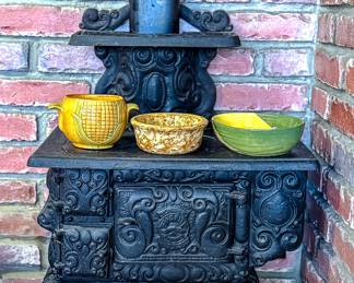 SMALL CAST IRON STOVE