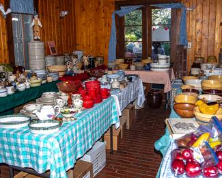 ROOM PHOTO: CROCKS - STONEWARE - BOWLS - CERAMICS