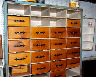 CUBBY DRAWERS