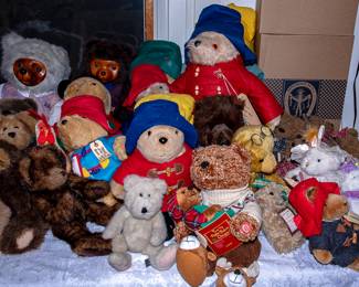 MORE STUFFED BEARS