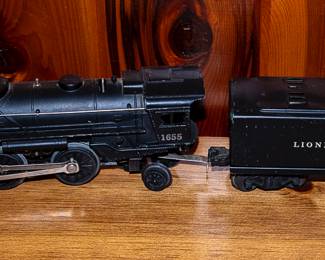 VINTAGE LIONEL TRAIN SET