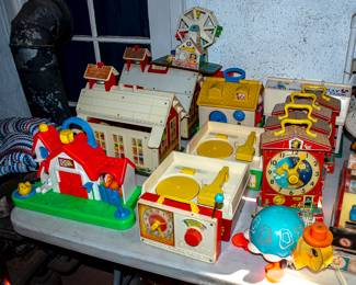 FISHER PRICE TOYS