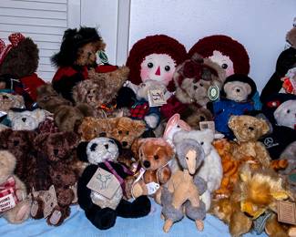 MORE STUFFED BEARS