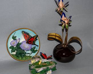 FLORAL / BUTTERFLY DECOR