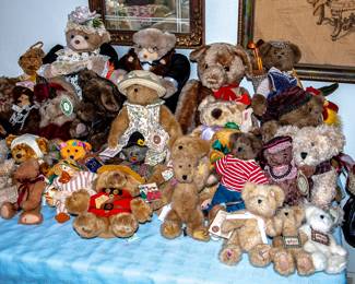 TONS OF TEDDY BEARS