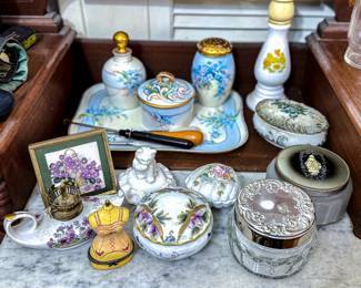 VANITY ITEMS