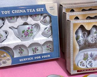 CHILDREN'S TEA SETS