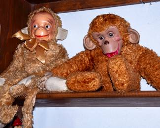 VINTAGE STUFFED ANIMAL