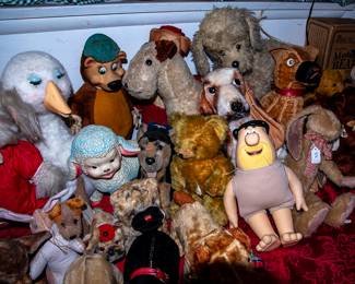 VINTAGE STUFFED ANIMAL