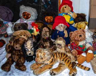 TONS OF TEDDY BEARS