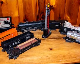 VINTAGE LIONEL TRAIN SET