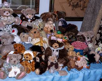 MORE STUFFED BEARS