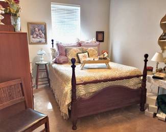 Four Poster Queen Bed