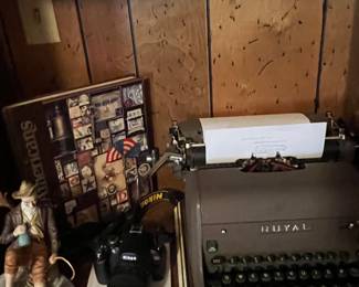 Royal typewriter 