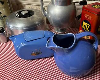 USA and hall pottery 